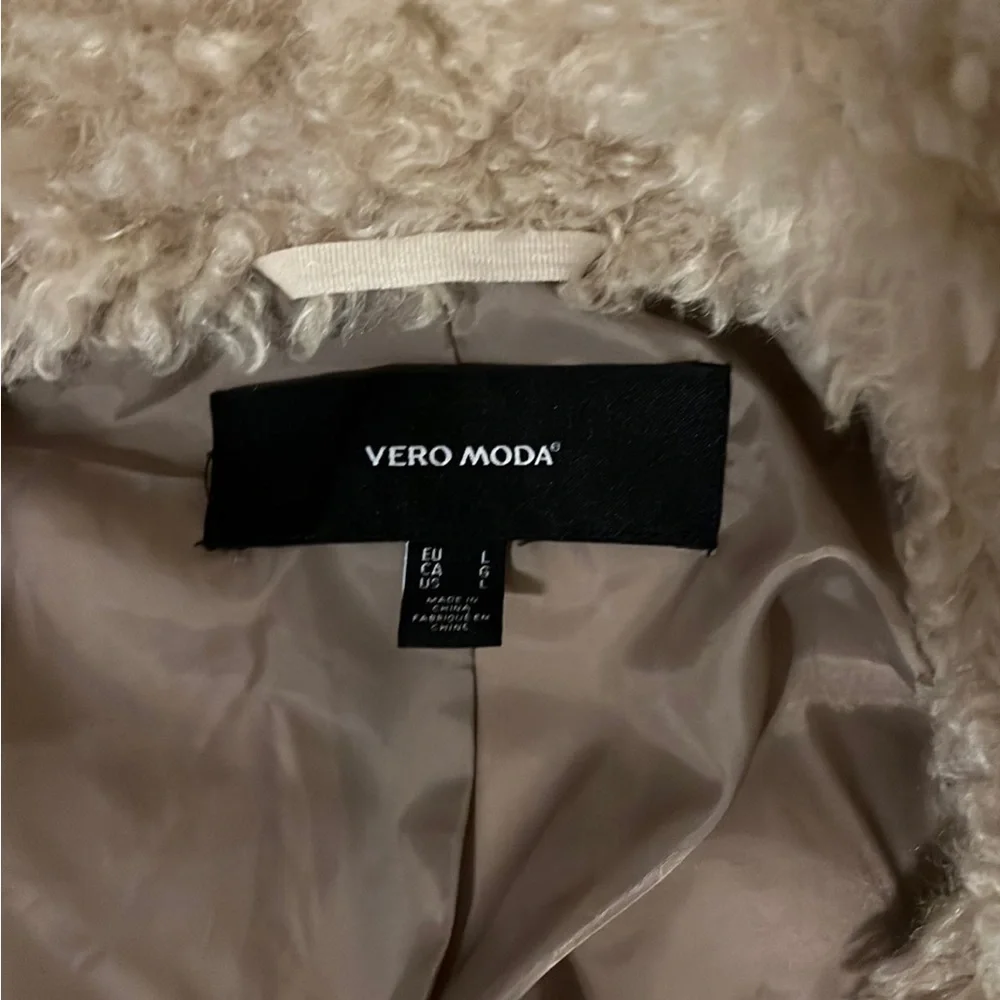 Vero Moda women’s jacket - Picture 3 of 4